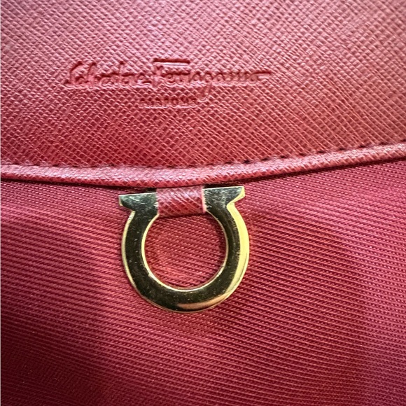 Salvatore Ferragamo Red Clutch with Gold Accent Bag for Singapore Airlines - Picture 4 of 4